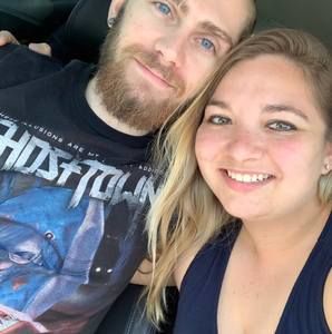 Meet your Posher, Danielle